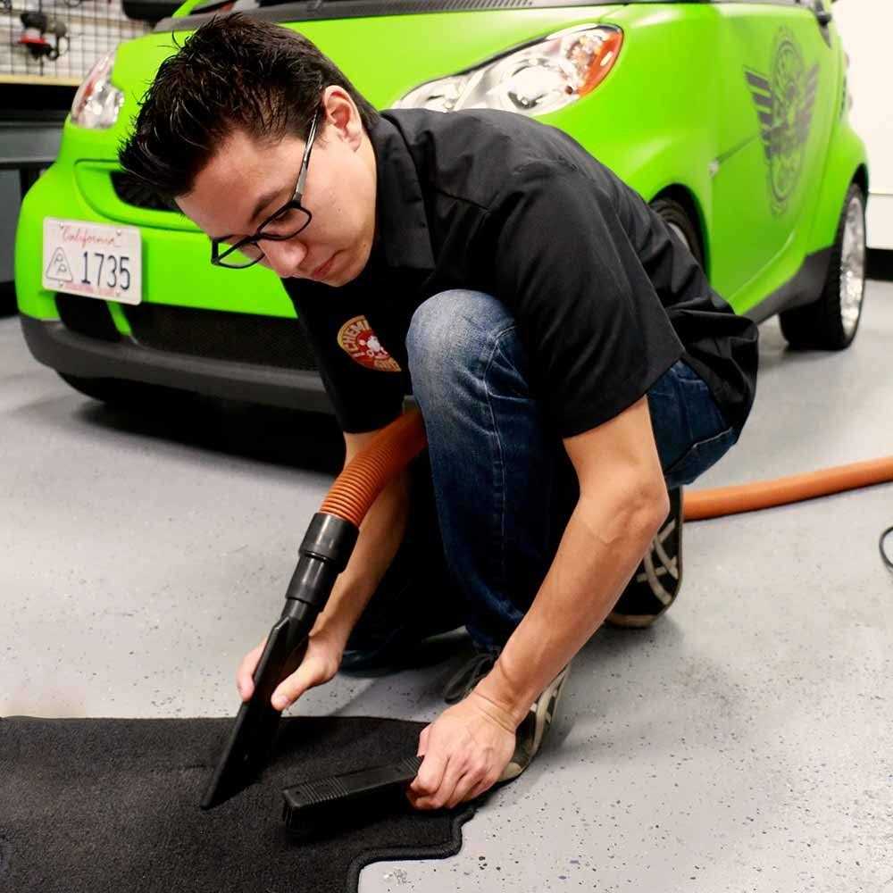 Chemical Guys Professional Rubber Pet Hair Removal Brush ACC_S06 - Image 4