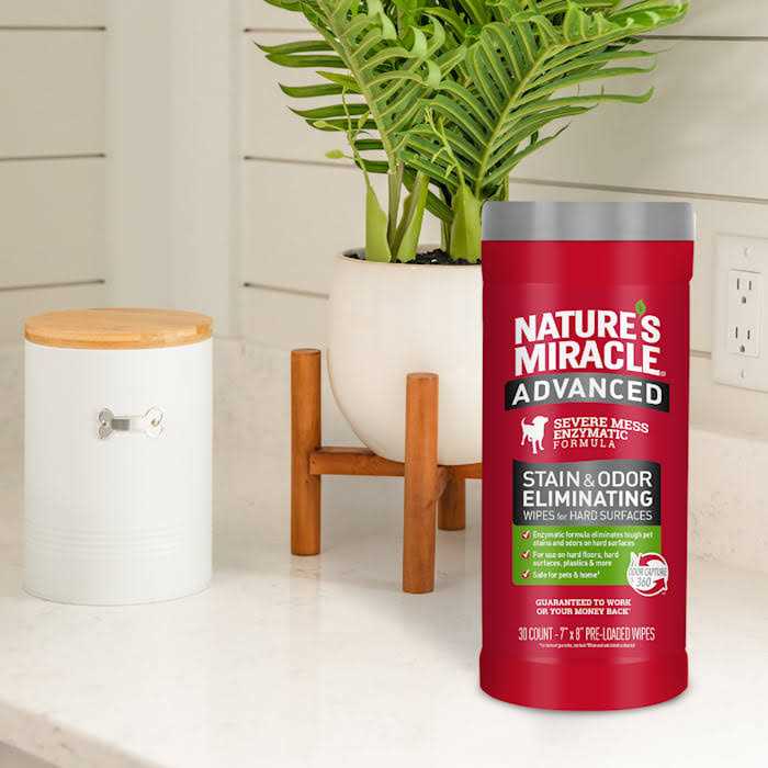 Pioneer Pet Nature's Miracle Advanced Stain and Odor Eliminating Wipes for Hard Surfaces - Image 3