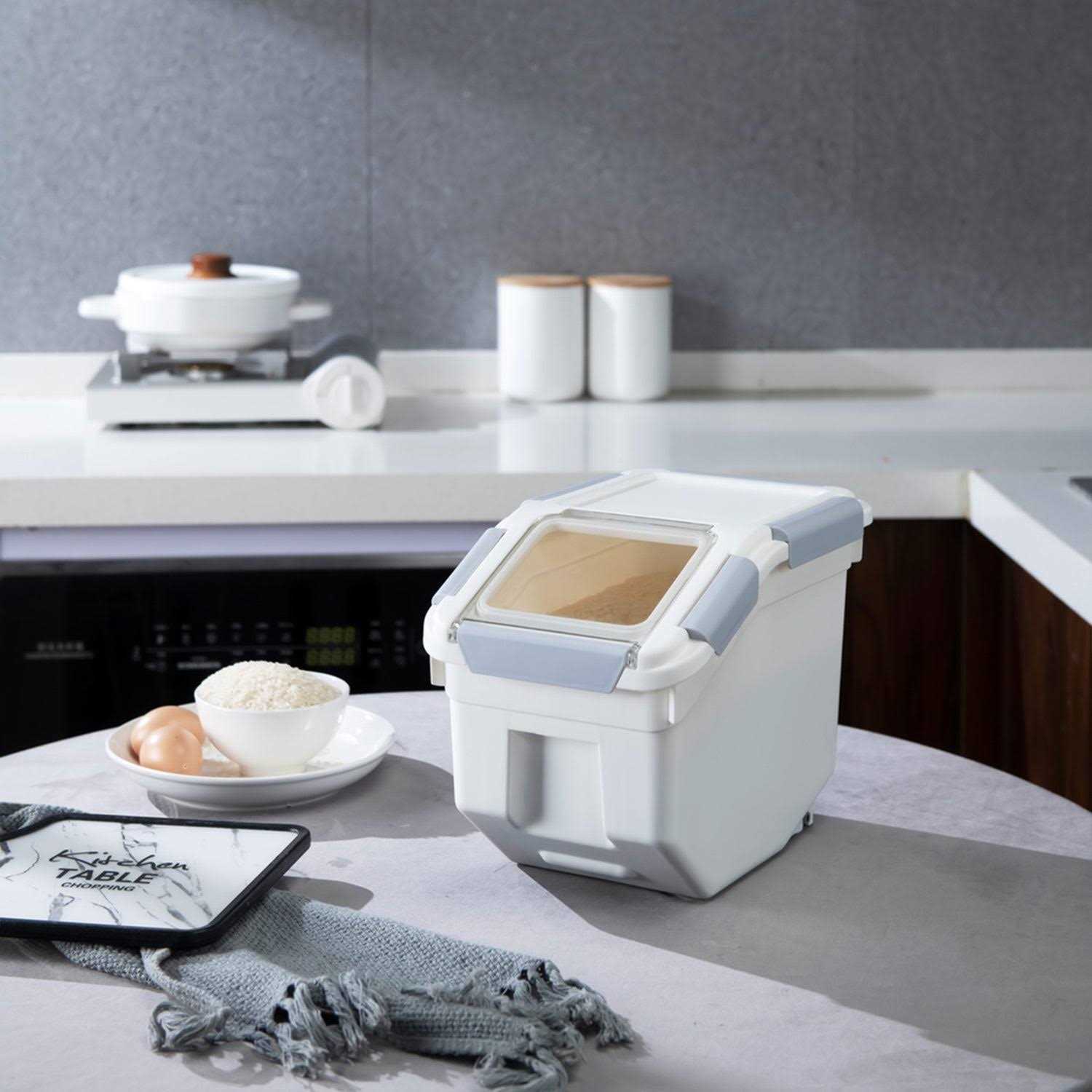 HANAMYA Pet Food Storage Container with Measuring Cup - Image 3